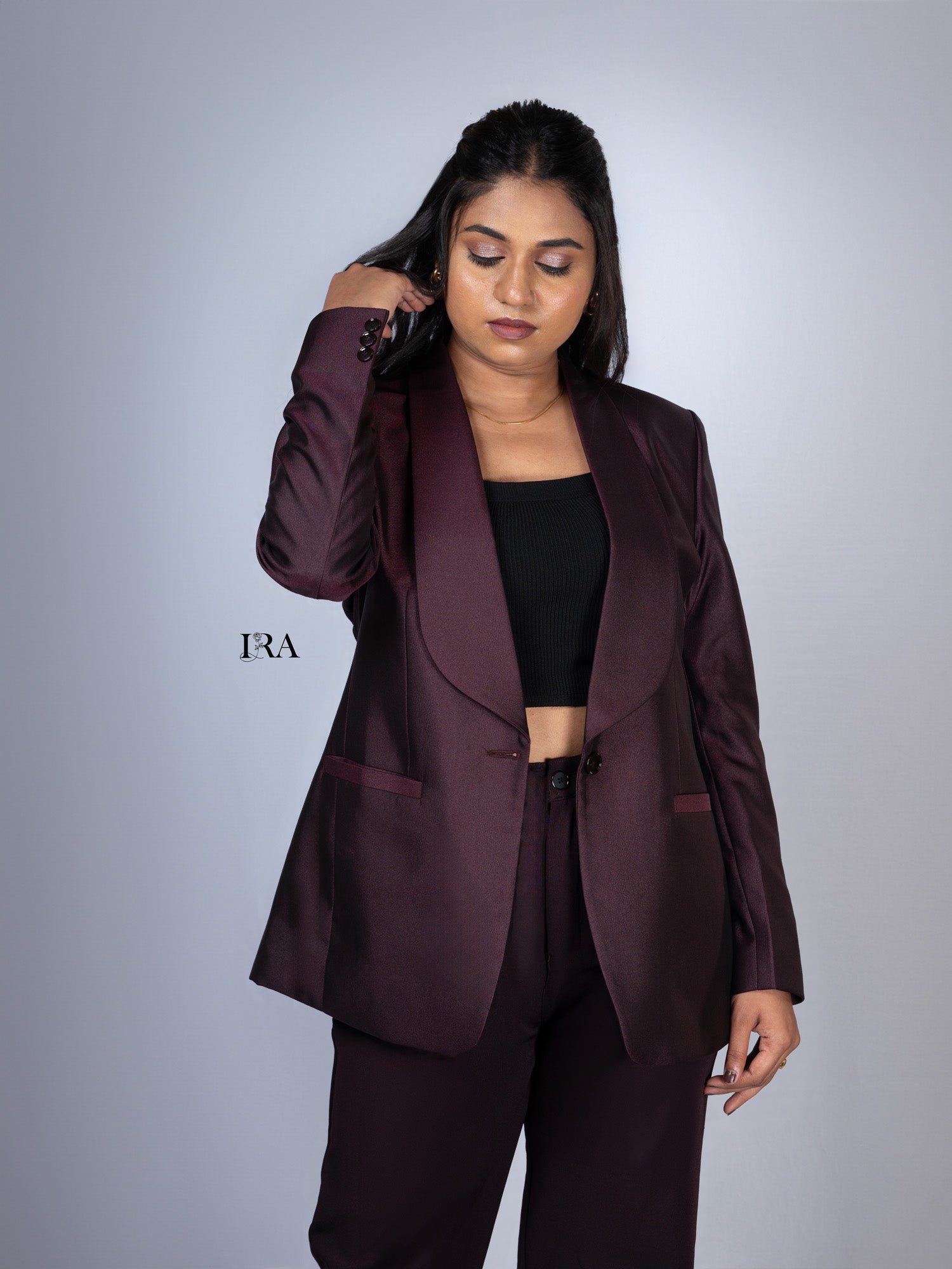 Radiant Red Blazer – A Luxurious Touch of Elegance and Shine